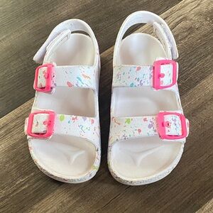 Girls Children’s Place Splatter Sandals 8